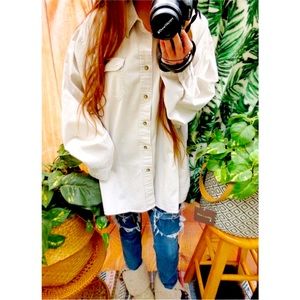 Vintage wrangler oversized neutral cream shacket 🍄